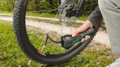 Bosch PNEO batteridrevet luftpumpe | Luftmadrasser & Pumper|Små Elektriske Maskiner