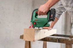Bosch UniversalSaw 18V-100 akku stikksag | Sager