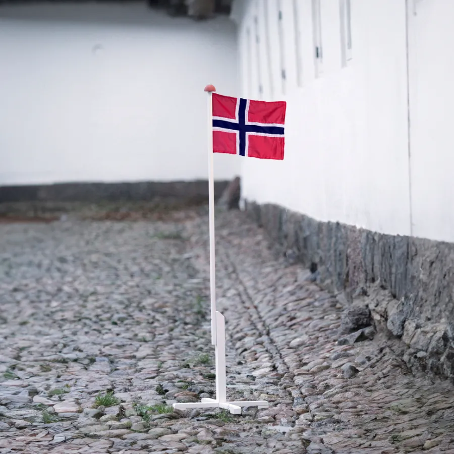 Flaggstang med norsk flagg 1,6 meter | Flagg & Tilbehør Til Flaggstang