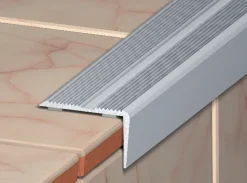 Trappekantlist aluminium 26 x 42 mm x 0,9 m | Profillister