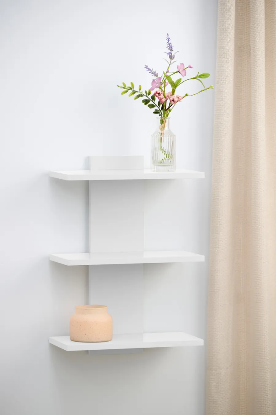 DAY Vegghylle m/3 hyller – | Hyller